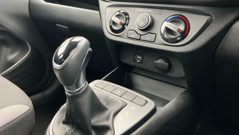 Hyundai i10 1.2 MPi SE Connect 5dr Auto Petrol Hatchback